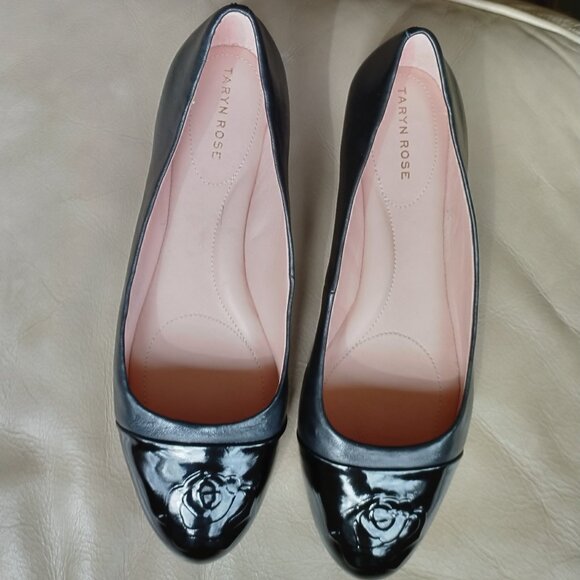 Taryn Rose Shoes - Taryn Rose Rosa  Black Ballet Flats with Sculpted Rose toe cap, New 9M